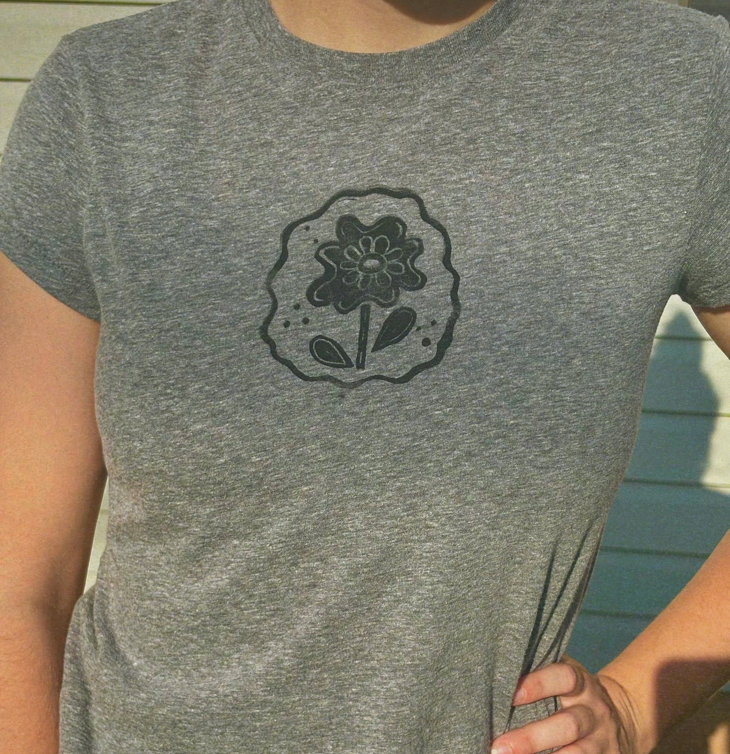 block-printed flower tee · heather gray